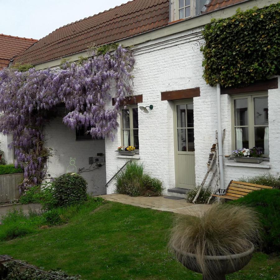 L'Atterrissage Bed & Breakfast Santes Exterior photo